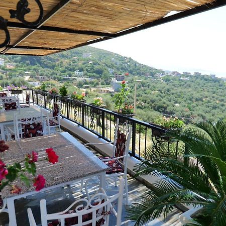مبيت وإفطار Vila Panorama Piqeras المظهر الخارجي الصورة
