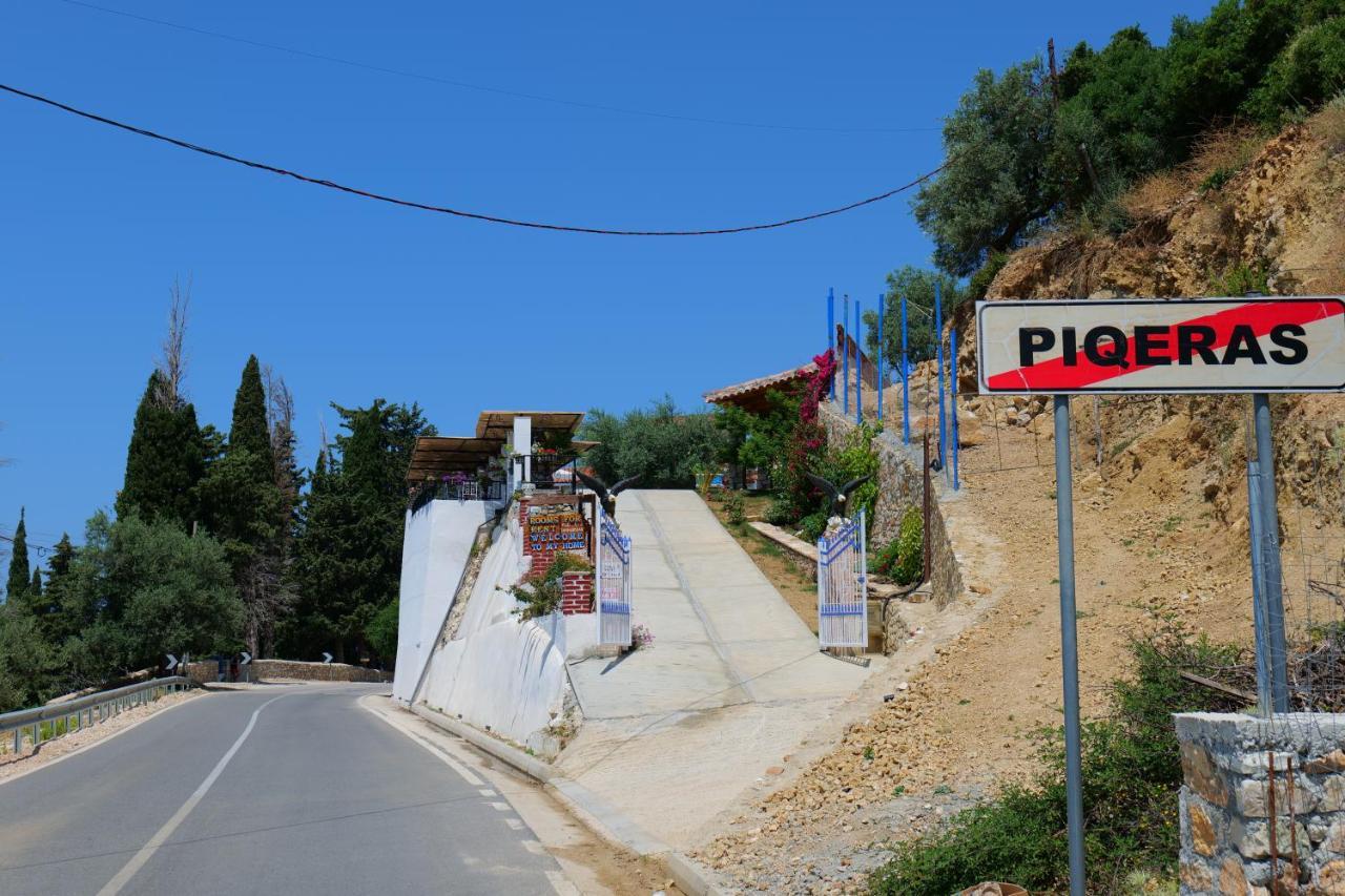 مبيت وإفطار Vila Panorama Piqeras المظهر الخارجي الصورة