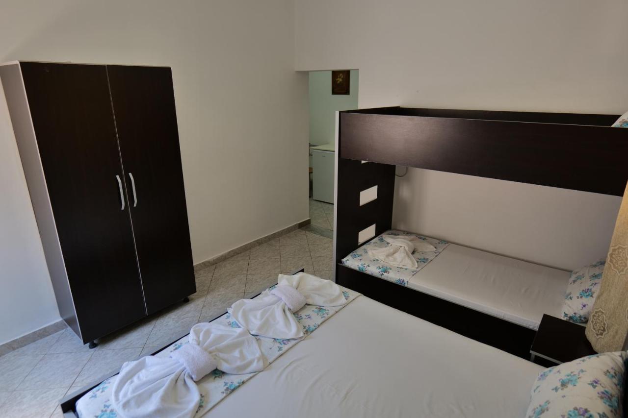 مبيت وإفطار Vila Panorama Piqeras المظهر الخارجي الصورة