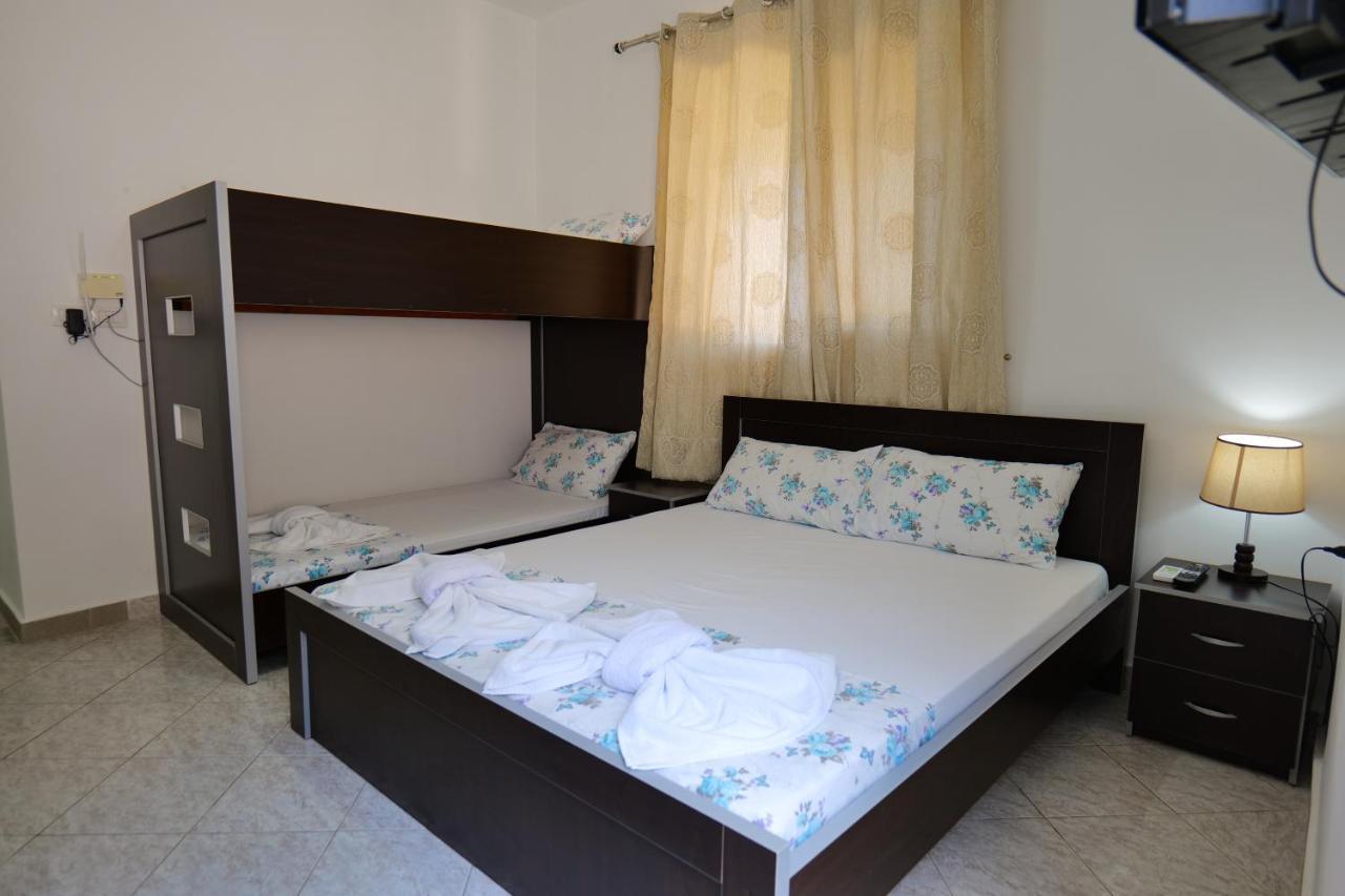 مبيت وإفطار Vila Panorama Piqeras المظهر الخارجي الصورة